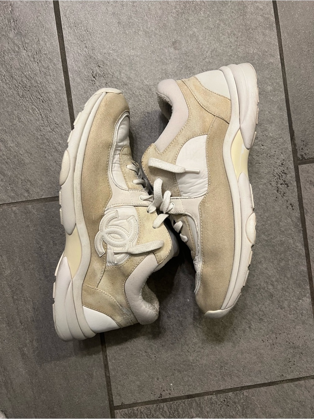 CHANEL Beige & White Suede Leather CC Logo Sneakers Sz 44 - Picture 2 of 3